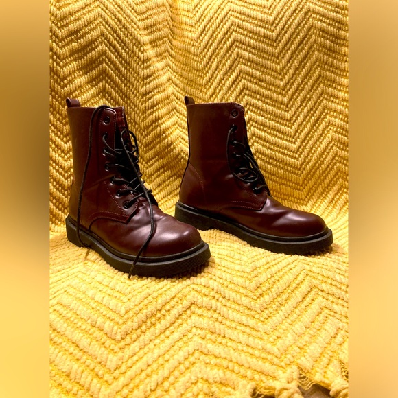 Charlotte Russe “Doc Martin” style boots - Picture 2 of 7